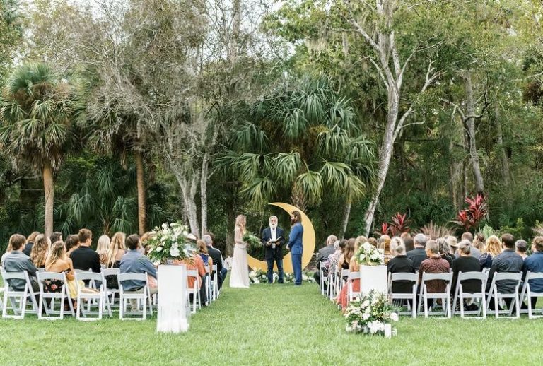 outdoor wedding 768x518