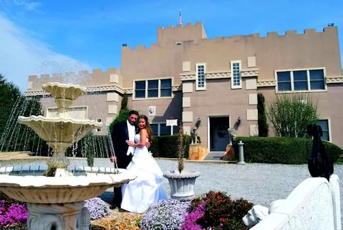 Cavender Castle Wedding Venue 1